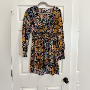 NWOT new 🆕 WAYF floral dress medium